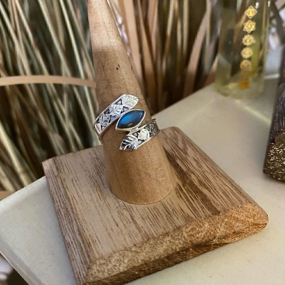 Labradorite Madagascar Solid Sterling Silver Ring Size 8